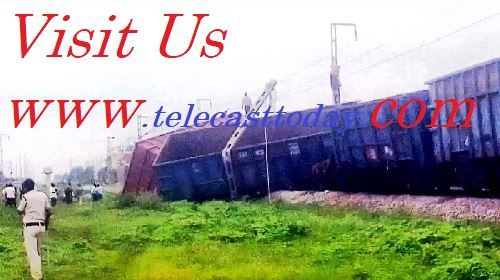 छत्तीसगढ़ राज्य के बिलासपुर शहर के पास  यात्री ट्रेन   की मालगाड़ी से टक्कर: आठ लोगों की मौत