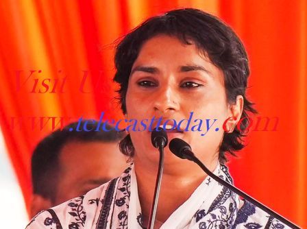 कांग्रेस नेता और पूर्व पहलवान विनेश फोगाट का  दावा: उनके जुलाना निर्वाचन क्षेत्र में वोट धोखाधड़ी की 12 घटनाएं : खेल नीति पर गंभीर चिंता व्यक्त