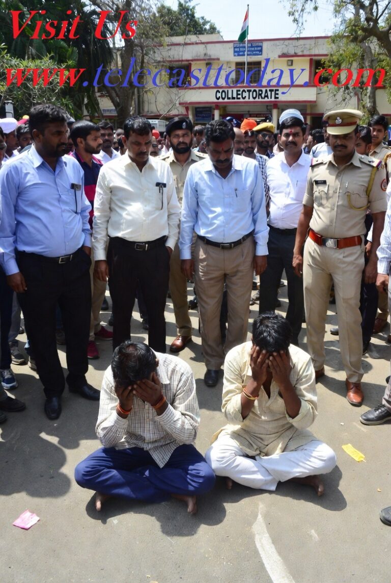 कानपुर में दो भाइयों ने जमीन विवाद के कारण कलेक्ट्रेट  परिसर में आत्मदाह 16 फरवरी 2026 का प्रयास