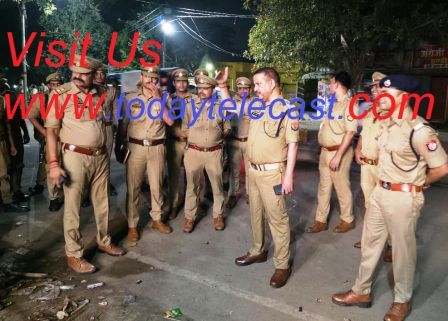 उपायुक्त दक्षिण श्री दीपेंद्र नाथ चौधरी एवं अपर पुलिस उपायुक्त दक्षिण श्री सुमित सुधाकर रामटेके के निर्देशन में थाना हनुमंत विहार,  नौबस्ता, गोविंद नगर एवं किदवई नगर क्षेत्र में व्यापक पैदल गश्त एवं सघन चेकिंग अभियान