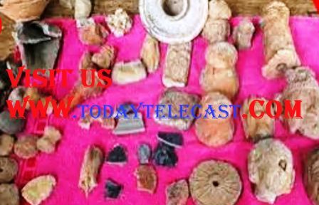 उत्तर प्रदेश: रायबरेली ओई गांव में भारी बारिश के बाद जमीन धंसने से मिली  लगभग 2000 वर्ष पुराने (कुषाणकालीन) अवशेष और प्राचीन ईंटों की दीवारें